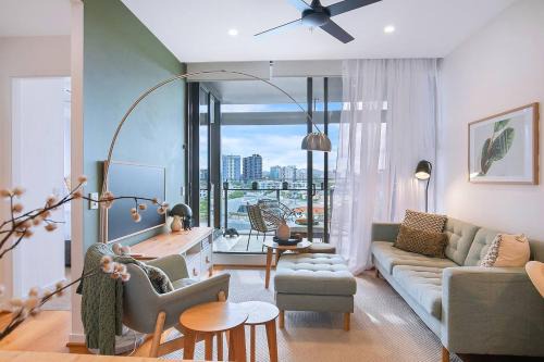 Newstead Apartamento | 'Sage Bloom' Elegant Newstead Stay with Shared Pool
