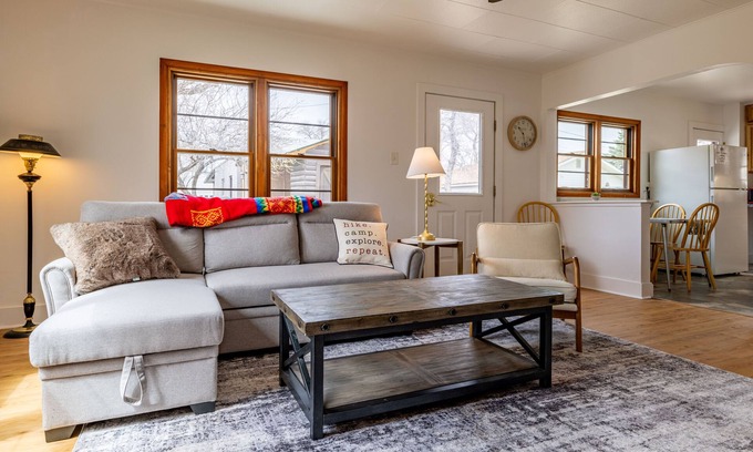 Cody Casa | Sage Creek Hacienda - located in downtown Cody; sleeps 5!