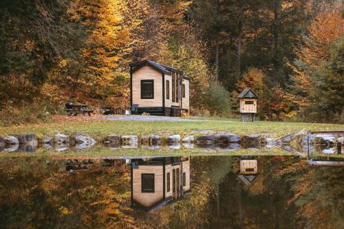 Chester Casa | Sage House at Camp Greenwood Vermont with Sauna