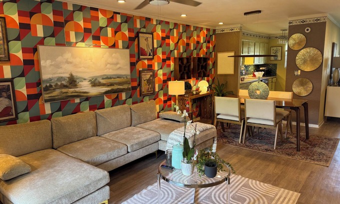 Harlingen Condominio | Sage House North - stylish,cozy, in the heart of Harlingen!