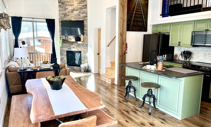 Breckenridge Chalet De Esquí | Sage Mountain Chalet w/ Resort Amenities, hot tub, pool, fire pit, BBQ!!