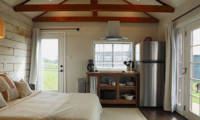 Jayhawk Casa | Sage Ridge Retreat Studio-HugePool