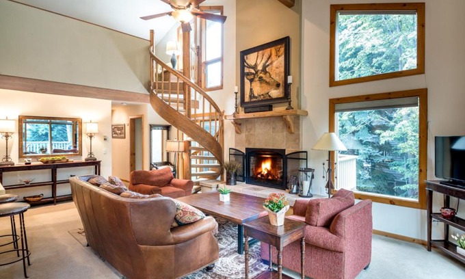 Warm Springs Casa | Sage Road 415A