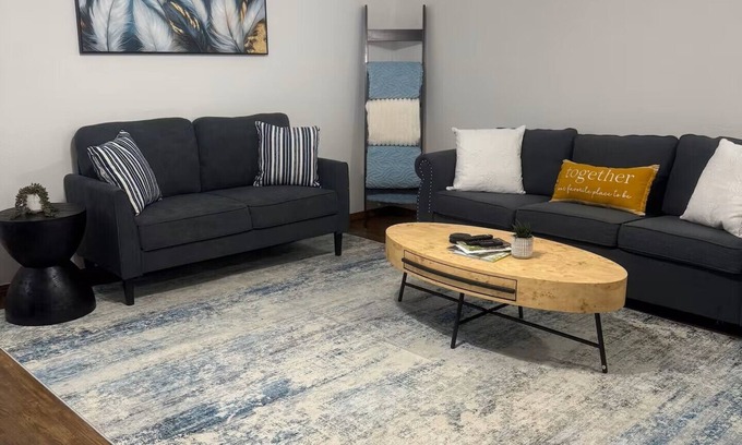 Centerton Casa | Sage & Sol - Min. to trails, WalMart HQ, Downtown