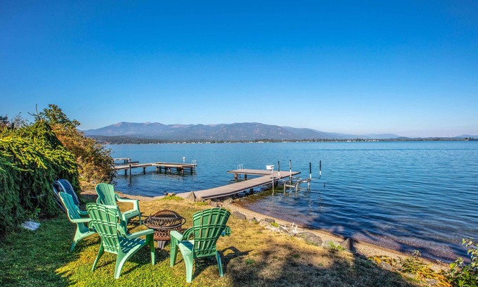 Sandpoint Casa | Sagle Lakefront Escape: Private Beach Access!