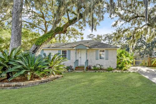 Saint Simons Heights Casa | Sago Palm Cottage