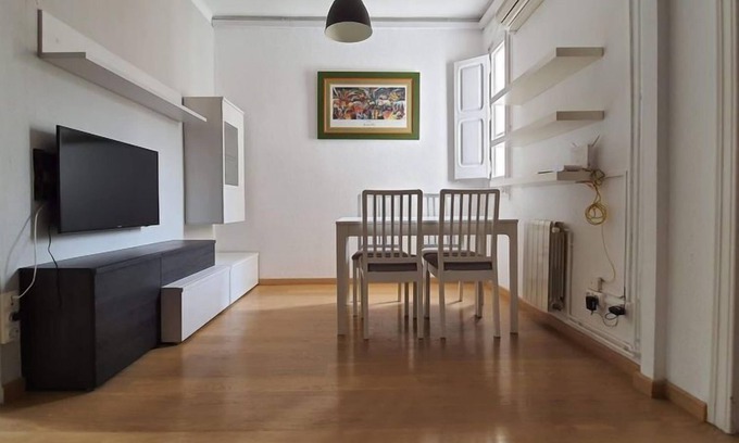 el Camp d'en Grassot i Gracia Nova Apartamento | Sagrada Familia Grassot - Industria by Interhome