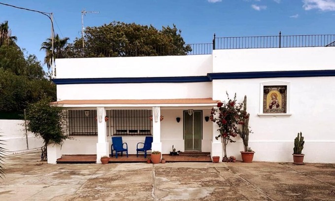 Sanlúcar de Barrameda Casa | Sagrado Corazón - Chalet con piscina, a 25m playa