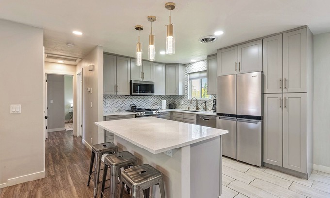 West Jordan Casa | Saguaro Sanctuary - Beautifully remodeled family friendly home!