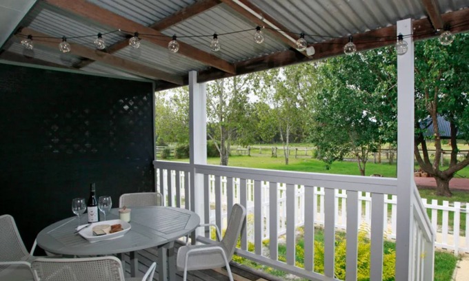 Anna Bay Casa | Sahara Trails 'Cabin 3' - WiFi, Air Conditioning, Horse Riding and much more !!