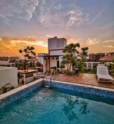 Taj Ganj Hotel | Sahibs Hotels Agra