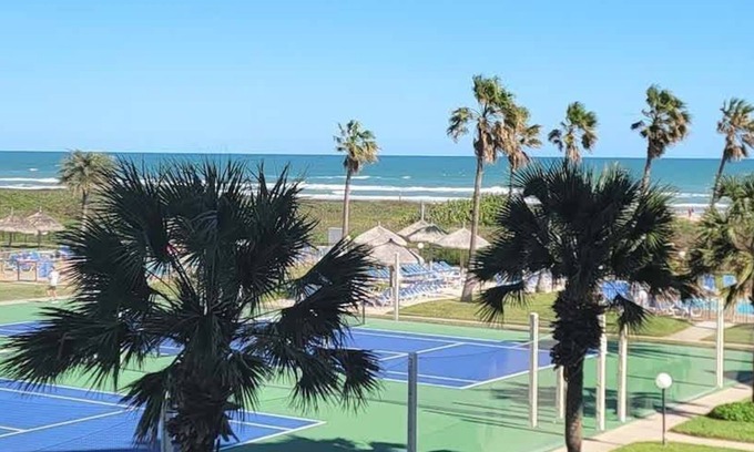 South Padre Island Apartamento | Saida 4303 2 Bedroom Home by RedAwning