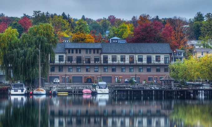 Watkins Glen Casa | Sail Away Alquiler de vacaciones - pie de las atracciones en Watkins Glen