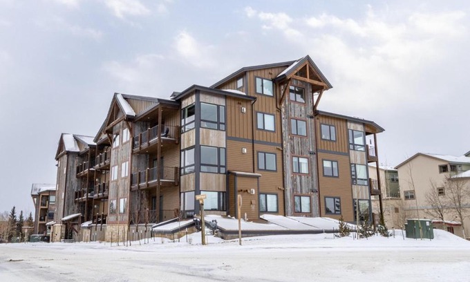 Dillon Casa | Sail Lofts by Summit County Mountain Retreats