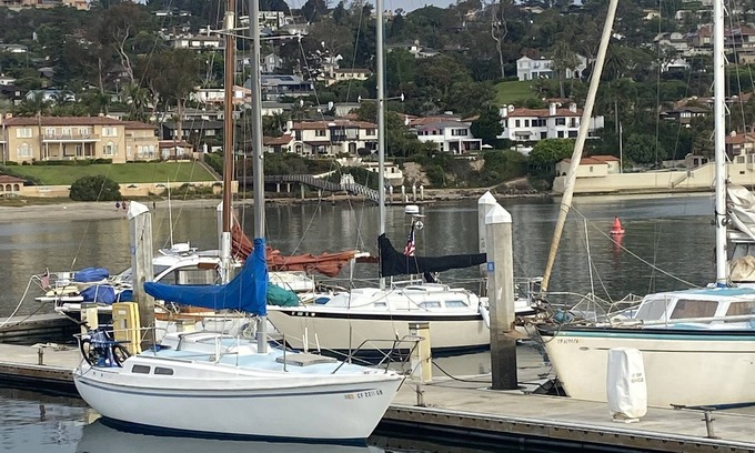 Harbor Alquiler De Eote | **Sailboat Oasis to take in the Views! Currently in San Pedro 8-29--10-31**