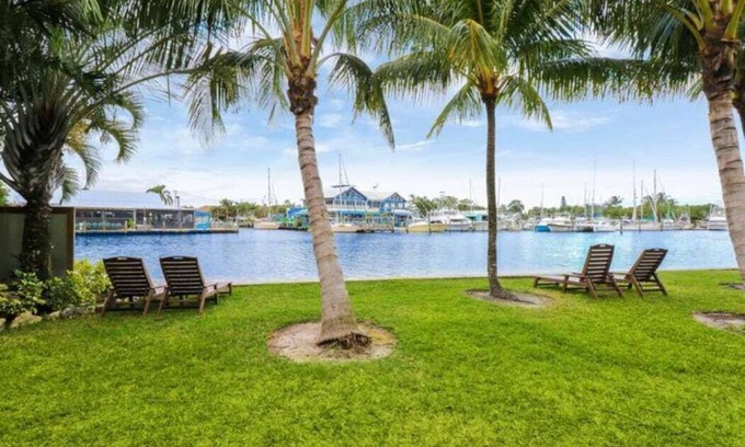 Stuart Apartamento | Sailfish Suites - 11 - pet friendly!