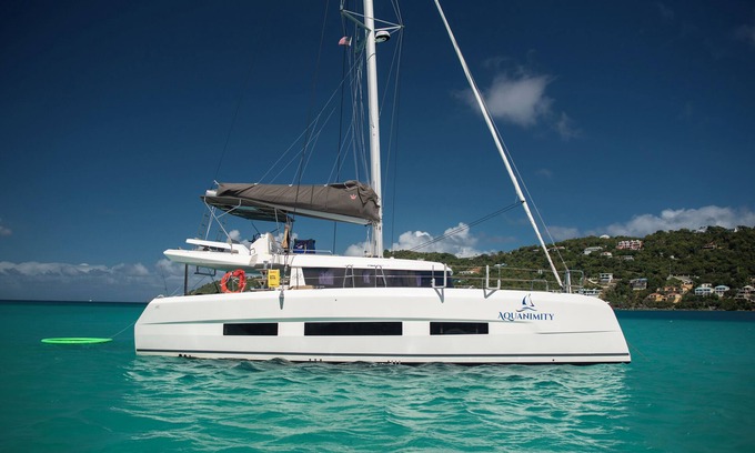Charlotte Amalie Alquiler De Eote | Sailing British Virgin Islands, Starts at 16K, Crew, Dining / Drink Package.