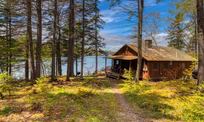East Boothbay Casa | Sailor's Cabin