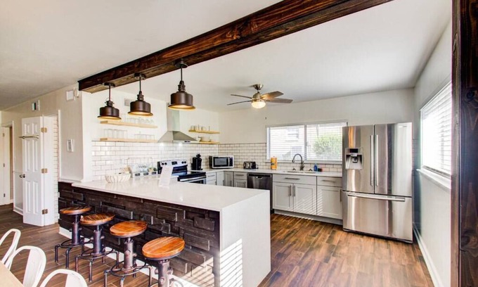 Brent Casa | Saint Amatus Minutes To Beach & Pensacola NAS