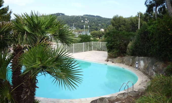 Les Sablettes Apartamento | Saint Elme Residence - Large quiet studio with PISCINE and 5 minutes walk from the PLAGE