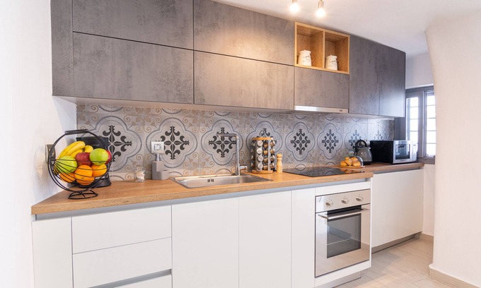Fira Hotel | Saint George Cave House