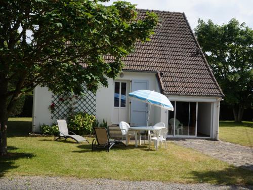 Saint-Germain-sur-Ay Casa | Saint-Germain Beach Bliss