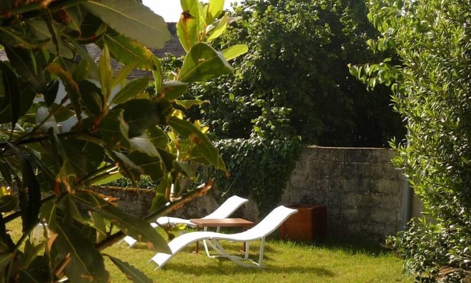 Saint-Goazec Casa | Saint Goazec: Casa con jardín en el corazón de Bretaña