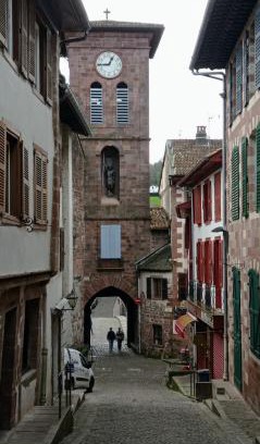 Saint-Jean-Pied-de-Port Apartamento | Saint Jean Pied de Port. Centre Ville. Rue Piétonne