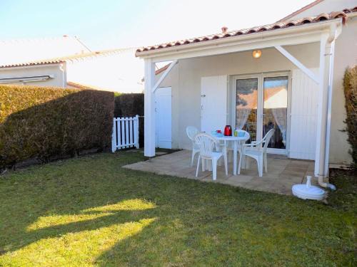 Saint-Palais-sur-Mer Apartamento | Saint Palais sur Mer - ADORABLE VILLA en résidence avec PISCINE COLLECTIVE