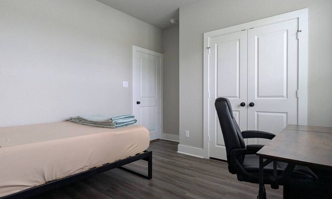 Wellborn Apartamento | Saketh Lake Retreat| EV charging