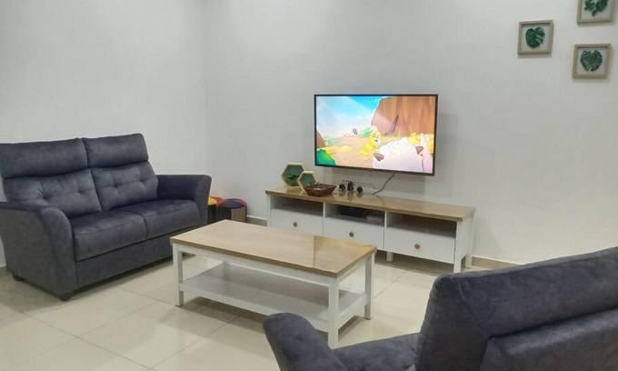 Miri Casa | Sakura homestay 5 bedrooms - Spring Lopeng 14 pax