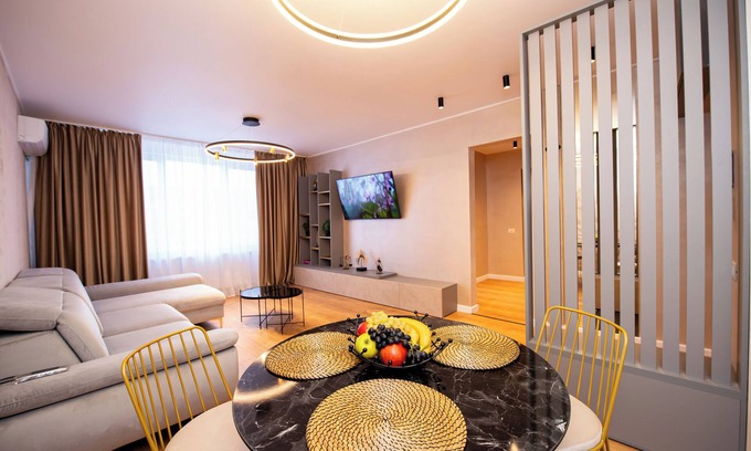 Bucharest City-Centre Apartamento | Sakura - One Bedroom Apartment - Next to Victoria Avenue and Cismigiu Park