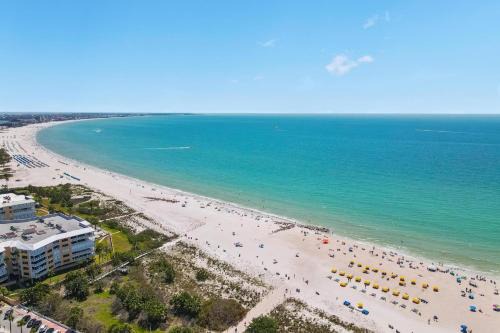 St. Pete Beach Apartamento | Sala Suite 5! Beach Getaway Deals in St Pete Beach & Pet Friendly!