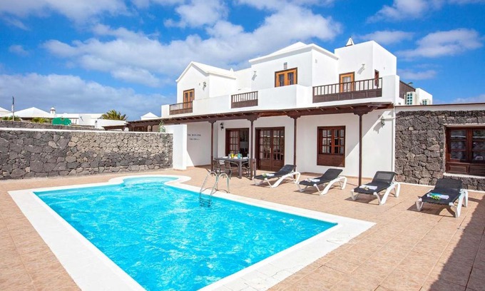 Playa Blanca Villa | Salar