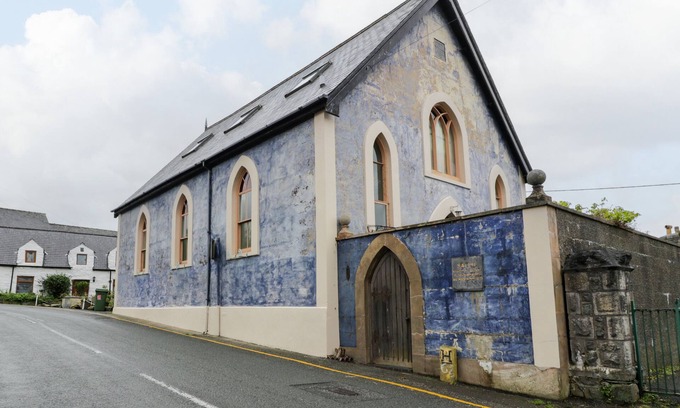 Llwyngwril Cabaña | SALEM, pet friendly, character holiday cottage in Llwyngwril