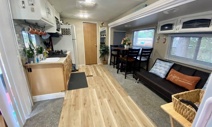 Candler Casa | SalemOasis Glamping RVnear Silver Spring State Park