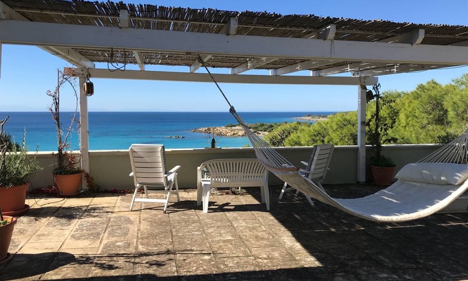 Lido Silvana Villa | Salento, elegante villa, inmersa en un pinar a 50 metros de la playa.