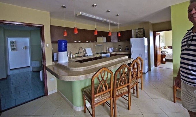 Salinas Apartamento | Salinas, Ecuador Apartamento en el océano