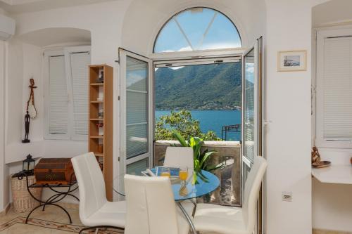 Perast Apartamento | Salon de Perast