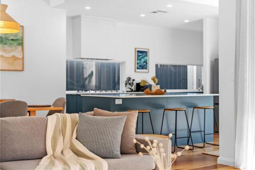Scarborough Casa | Salt and Serenity - Short Walk to Beach