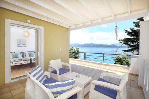 Nikiana Casa | Salt and Sun