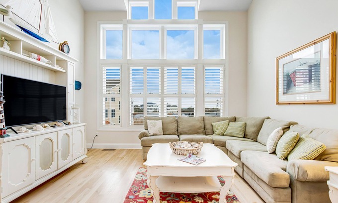 Fenwick Island Casa | Salt Meadows townhouse w/ elevator, gas grill & community pool and pier