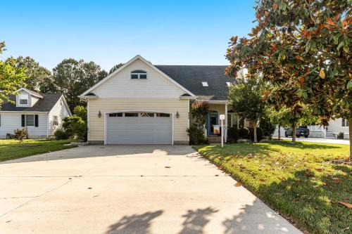 Bethany Beach Casa | Salt Pond - 233 Oyster Shell