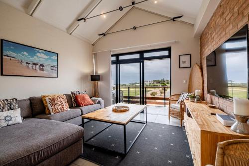 Jeffreys Bay Apartamento | Salt & Serenity on Sea By Jono & Erik