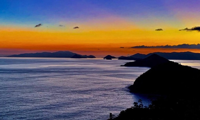 Estate Lovenlund Condominio | Sea of Light! A soft breeze, a slow morning, a view you’ll never forget.