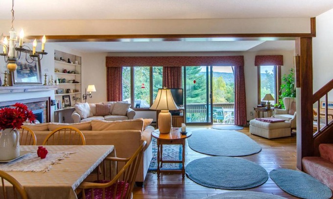 Quechee Casa | Saltbox 12B