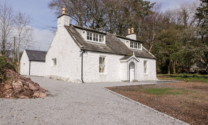 Rockcliffe Cabaña | SALTFLATS COTTAGE - ROCKCLIFFE, pet friendly in Dalbeattie
