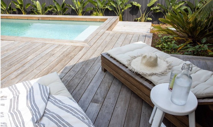Casuarina Casa | Saltwater Retreat- Coastal 4bedroom holiday home