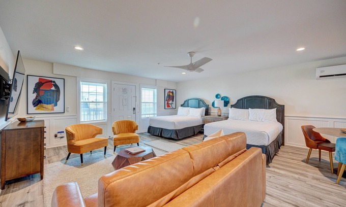 Surf City Apartamento | Saltwater Suites, 102 Queen ADA 1st Floor