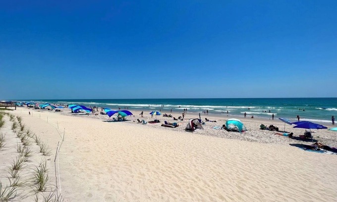 Surf City Apartamento | Saltwater Suites